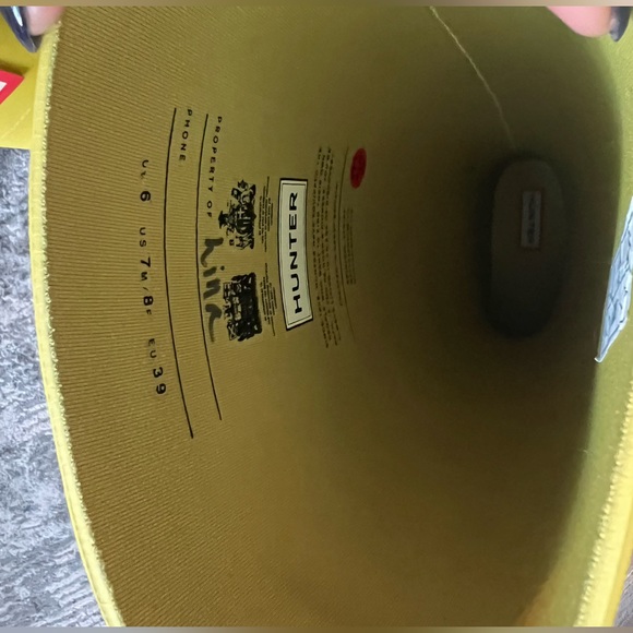 Hunter rain boots, lime green, size US 7M - Picture 5 of 6